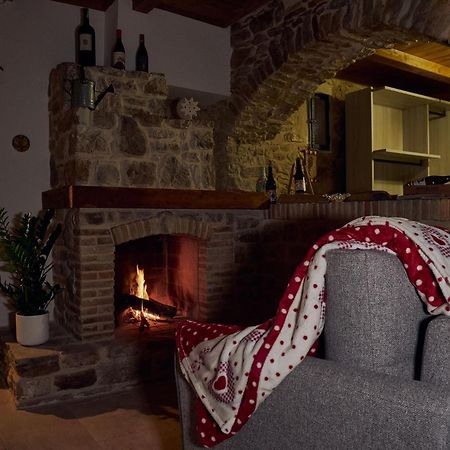 Pietra Montecorvino Il Cortiletto Del Borgo Bed & Breakfast エクステリア 写真