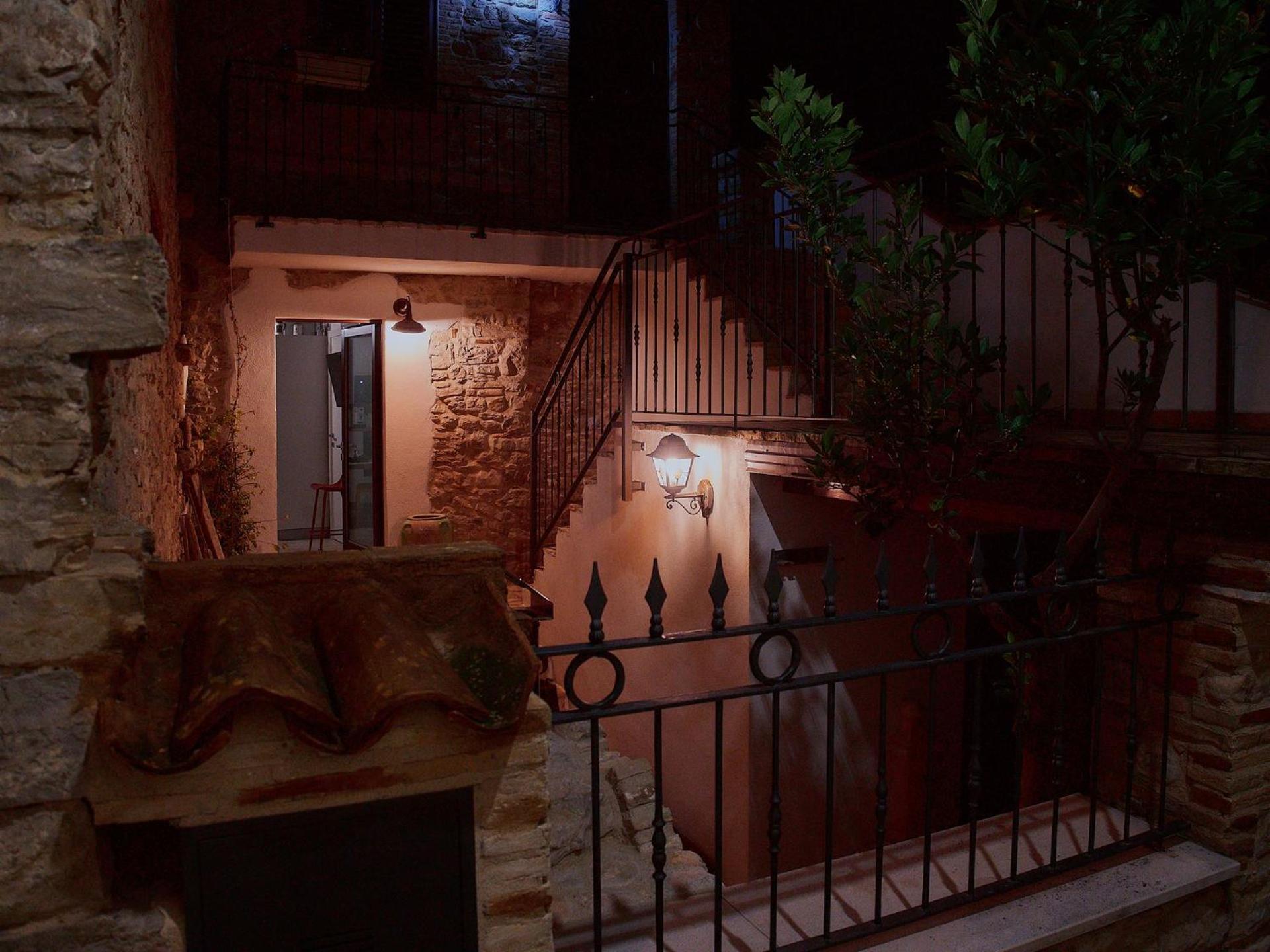 Pietra Montecorvino Il Cortiletto Del Borgo Bed & Breakfast エクステリア 写真